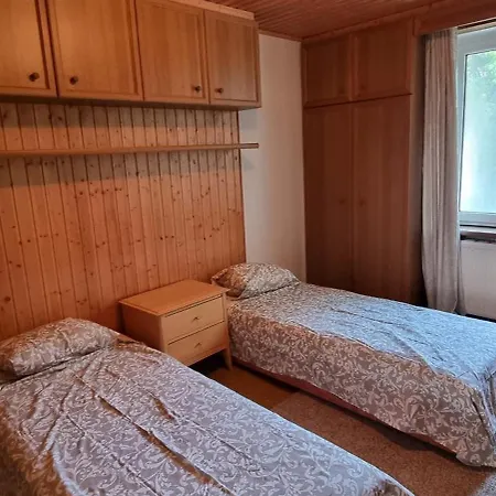 In 2 Bedrooms - 3 Beds, Airport Nearby Apartamento *