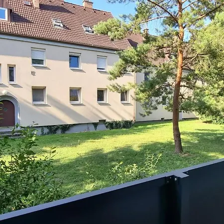 In 2 Bedrooms - 3 Beds, Airport Nearby Fischamend