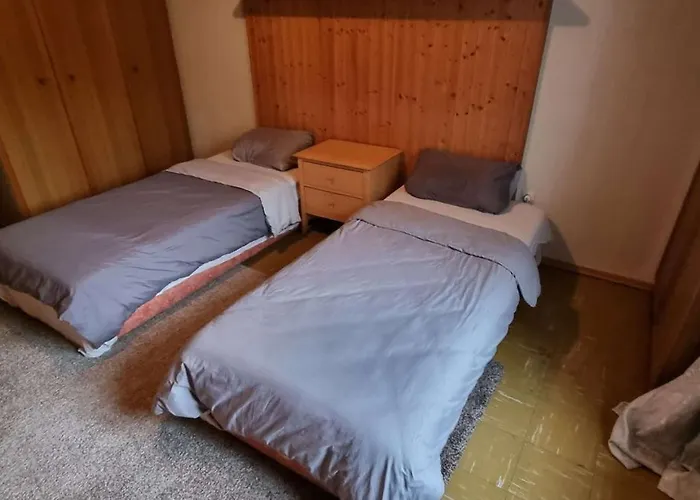 公寓 In 2 Bedrooms - 3 Beds, Airport Nearby *