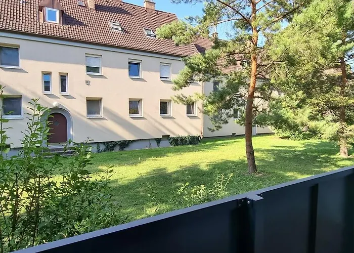 In 2 Bedrooms - 3 Beds, Airport Nearby 菲施蒙德多夫